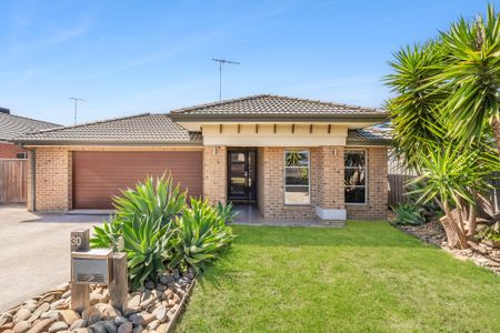 The Perfect Family Entertainer in the Heart of Grovedale - Photo 2