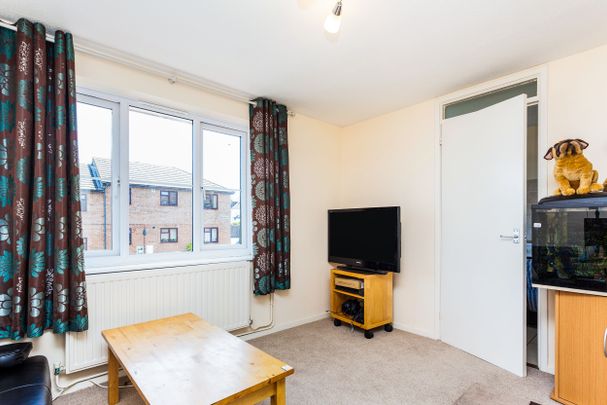 1 bedroom apartment to rent Gordon Close, Haywards Heath, RH16 - Photo 1