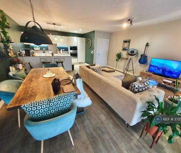 2 bedroom flat to rent - Photo 5