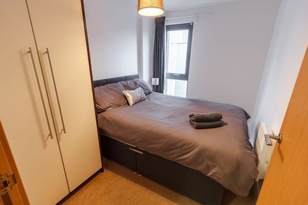 2 Bed Flat, Jugglers Yard, L3 - Photo 3