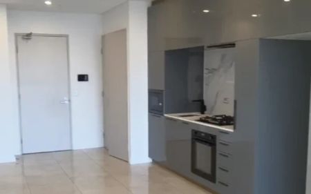 2 Finch Dr, Sydney - Photo 3