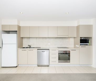 Close to EVERYTHING - Photo 6