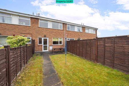 2 bedroom terraced house to rent - Photo 4