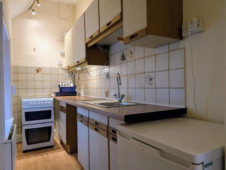 1 bedroom flat to rent - Photo 3