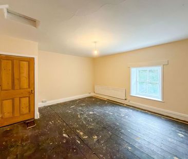 2 bedroom semi-detached house to rent - Photo 3