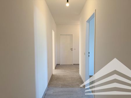 Neu sanierte 3 Zimmerwohnung mit Küche in bester Innenstadtlage - Nähe Landstraße - Photo 3