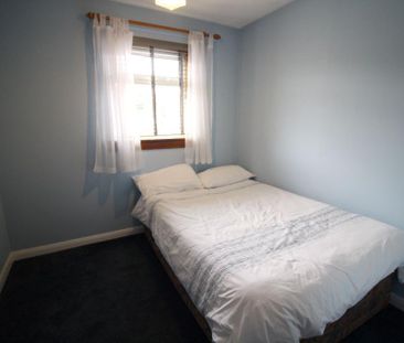 3 bedroom detached house to rent - Photo 6