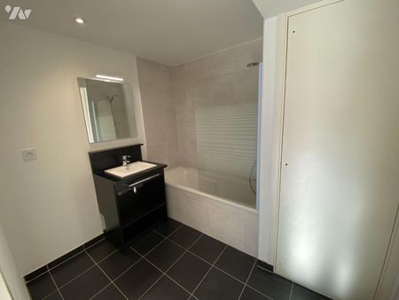 BRUZ Centre, rue des Planches, appartement de type 3 de 66 m², au rez-de-chaussée sur-élevé, da... - Photo 4