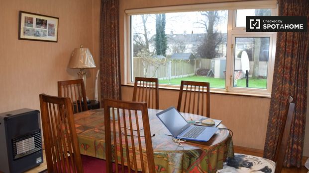 Room for rent in 3-bedroom apartment in Clonsilla, Dublin - Photo 1