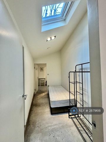 2 bedroom maisonette to rent - Photo 2
