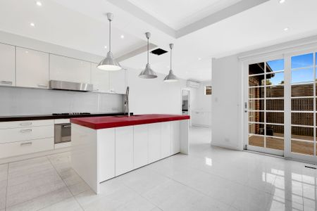 2/44 Murphy Street, South Yarra VIC 3141 - Townhouse For Rent | Domain - Photo 5