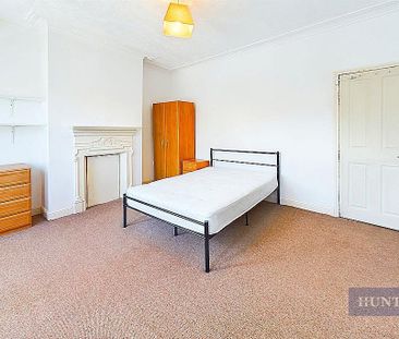 4 bedroom private hall to rent - Photo 2