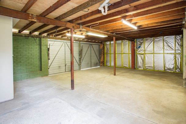 27 Glendale Street, Marsden QLD 4132 - House For Rent | Domain - Photo 1