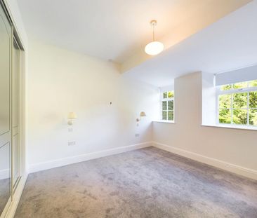 4 bedroom House To Let Total Size: 883 SQ FT - Photo 6