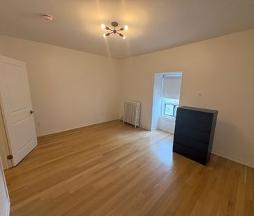 For Lease - 756 Queen Street Unit# C, Toronto, Ontario - Photo 3