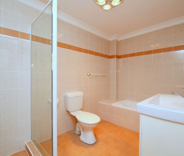 Top Floor Two Bedroom Unit - Photo 5