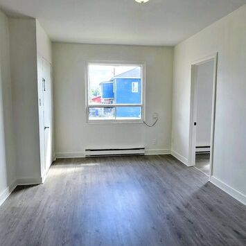 Grand 5½ Lumineux - Photo 1
