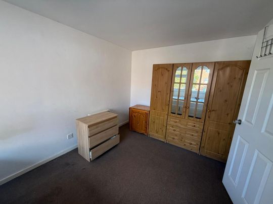 1 bedroom Flat To Let - Photo 1