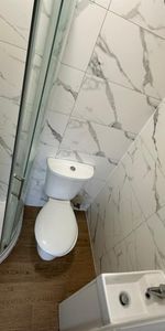 Studio Flat, Edgehill Road, CR4 - Photo 4