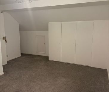 Room in a Shared House, Church Road, IG2 - Photo 4