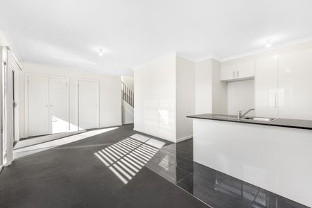 A Double Level Dream - Photo 3