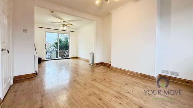 3 bedroom semi-detached house to rent - Photo 1