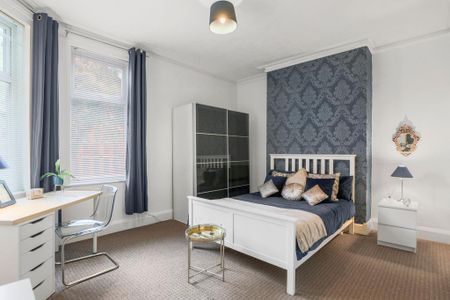 6 bedroom end of terrace house to rent - Photo 3