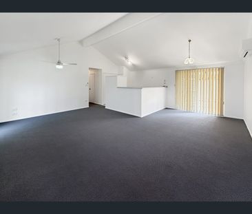 2/13 T J Ryan Avenue, Collingwood Park, Qld 4301 - Photo 2