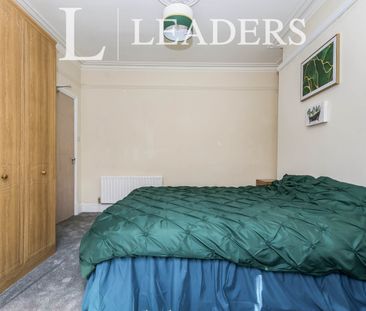 1 bedroom room to rent Norfolk Street, Boston - Photo 3