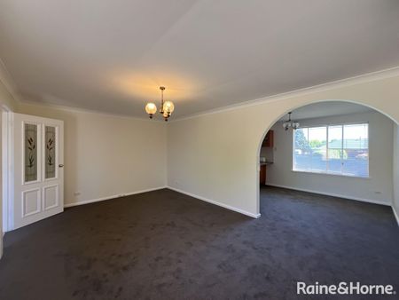 Updated and bright family home near James Shean Catholic High School - Photo 2