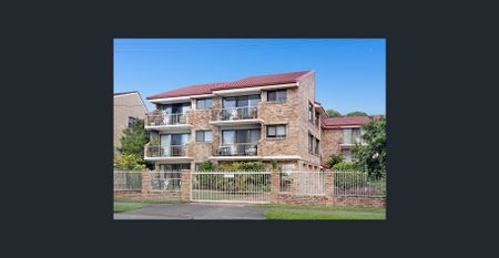 Breezy Broadwater Living - Photo 3