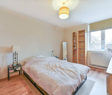 2 Bed Flat, Leys Court, SW9 - Photo 4