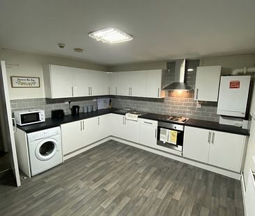 1 bed Apartment for Rent - Photo 4