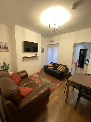 5 bedroom house to rent - Photo 3