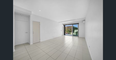 Everything you need in walking distance! - Photo 2