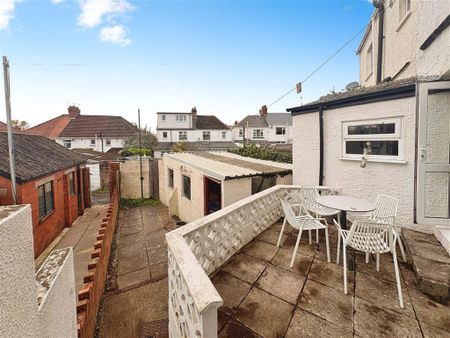 Fairwater Grove East, CARDIFF - Photo 4