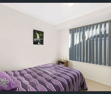 Low Maintenance Family Home - Photo 3