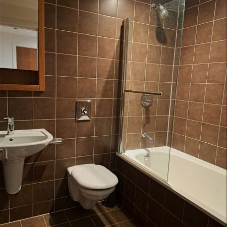 1 Bed Flat, Station Apartments, LS15 - Photo 4