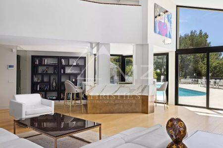 MOUGINS RESIDENTIEL - VUE COLLINES ET VILLAGE - Photo 2