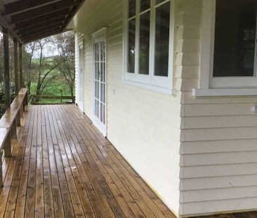 Charming Country Retreat with Panoramic Rural Views - Photo 3