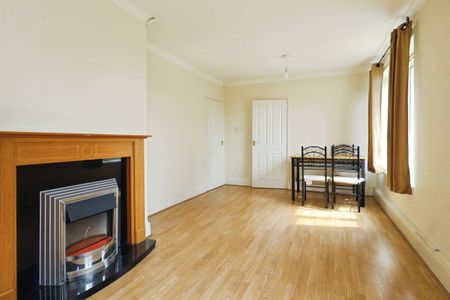 Lingfield Walk - Photo 3