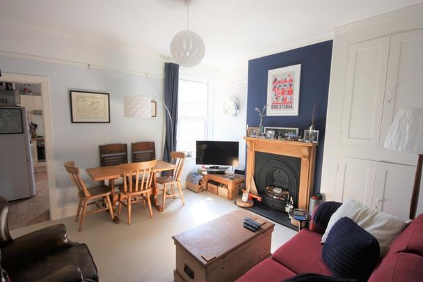 18 William Road, Guildford - 1 bedroomProperty for lettings - Seymours - Photo 1