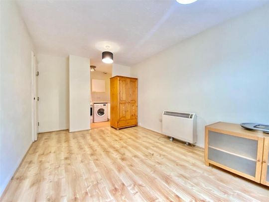 1 bedroom apartment to rent - Photo 1