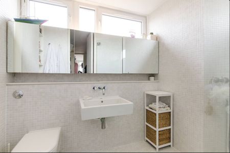 3 Bed Flat, Misterton Court, SW11 - Photo 5