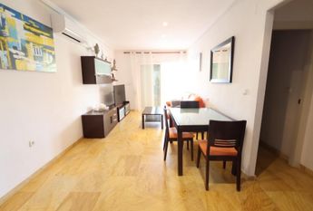 Apartamento bajo en Aguamarina.