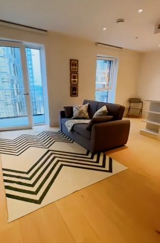 1 Bedroom 1 Bathroom Flat 804 - Photo 2