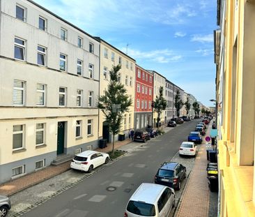 Helle 2-Zimmer-Wohnung in der Schweriner Paulsstadt - Photo 1