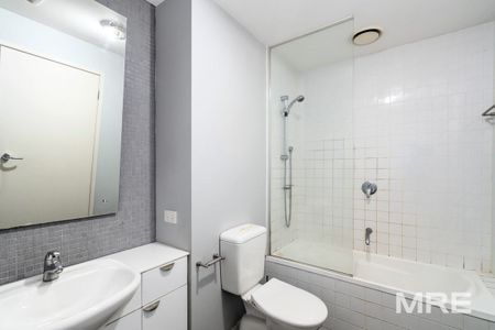1105/610 St Kilda Road, Melbourne - Photo 4