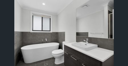 Brand New Spacious Family Home - Photo 5