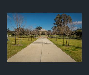 10 Holdsworth Ave, Aveley, WA 6069 - Photo 6